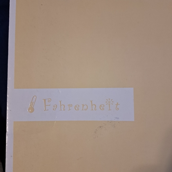 Heels - Picture 2 of 4